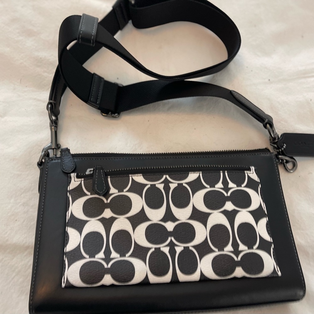 Coach -Holden Crossbody Bag